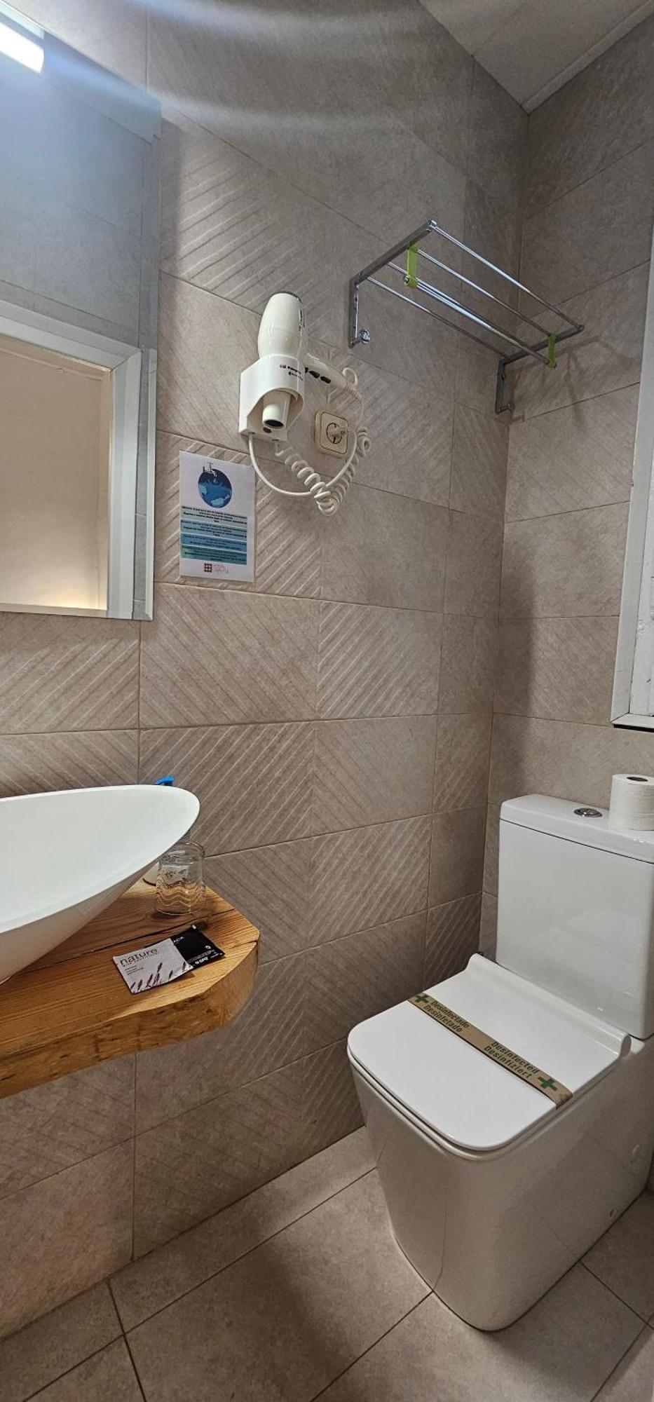 Hostal Eixample Barcelona Exteriör bild
